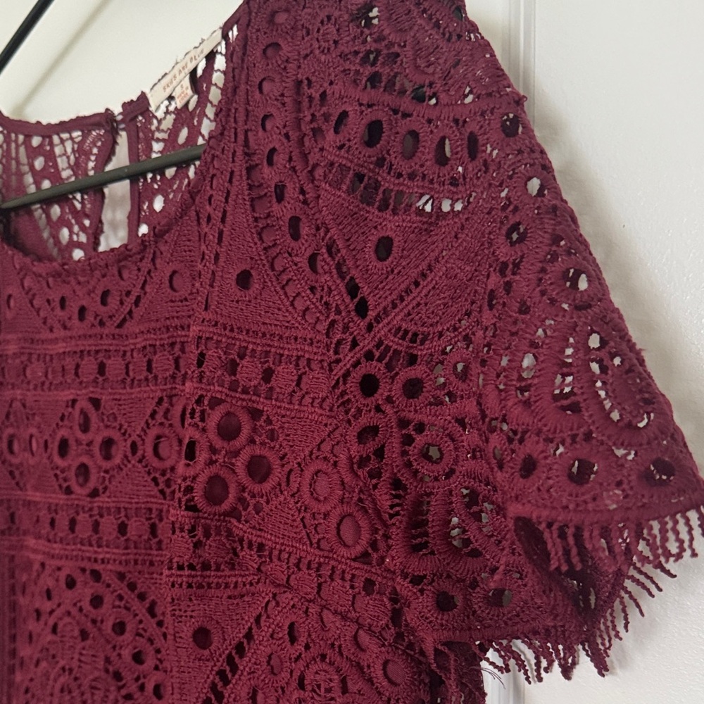 Skies Are Blue Burgundy Lace Blouse - Picture 3 of 10